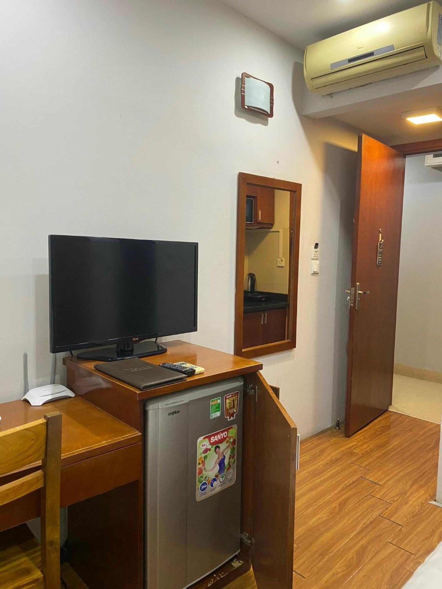 V-Studio Apartment 3 Hanoi Luaran gambar